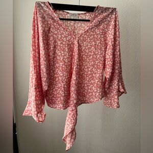 Floral blouse 🌸
